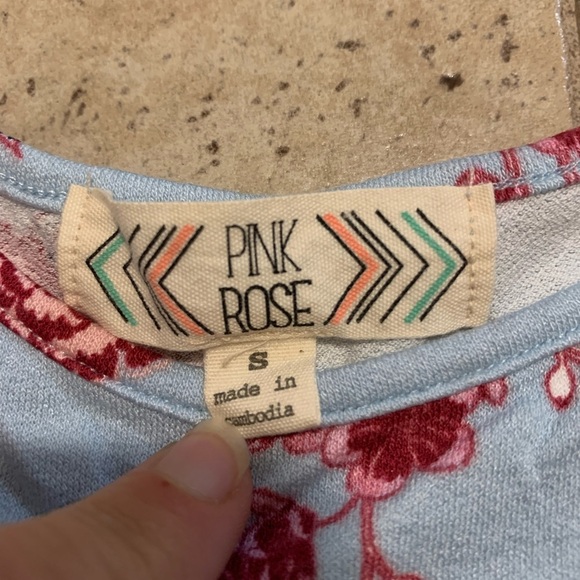 💜 Pink Rose Cold Shoulder Floral Top - Light Blue & Burgundy - Size S - Picture 2 of 7